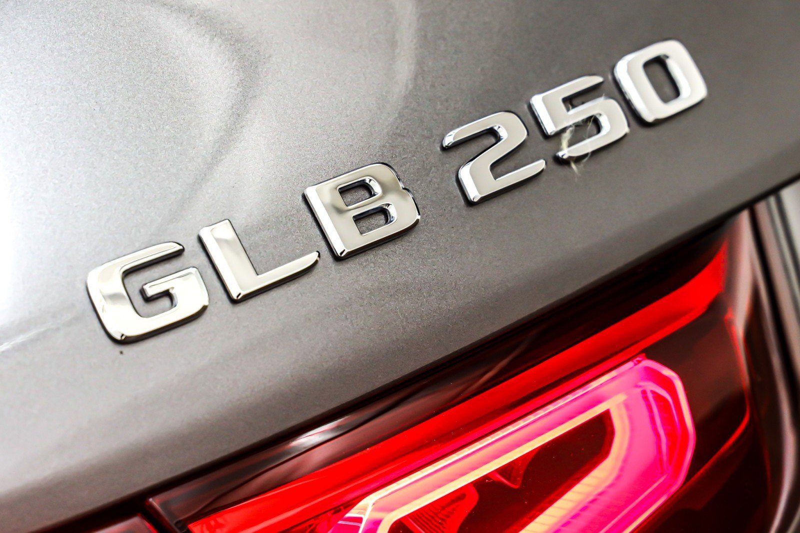 Used 2022 Mercedes-Benz GLB 250 4MATIC image 9