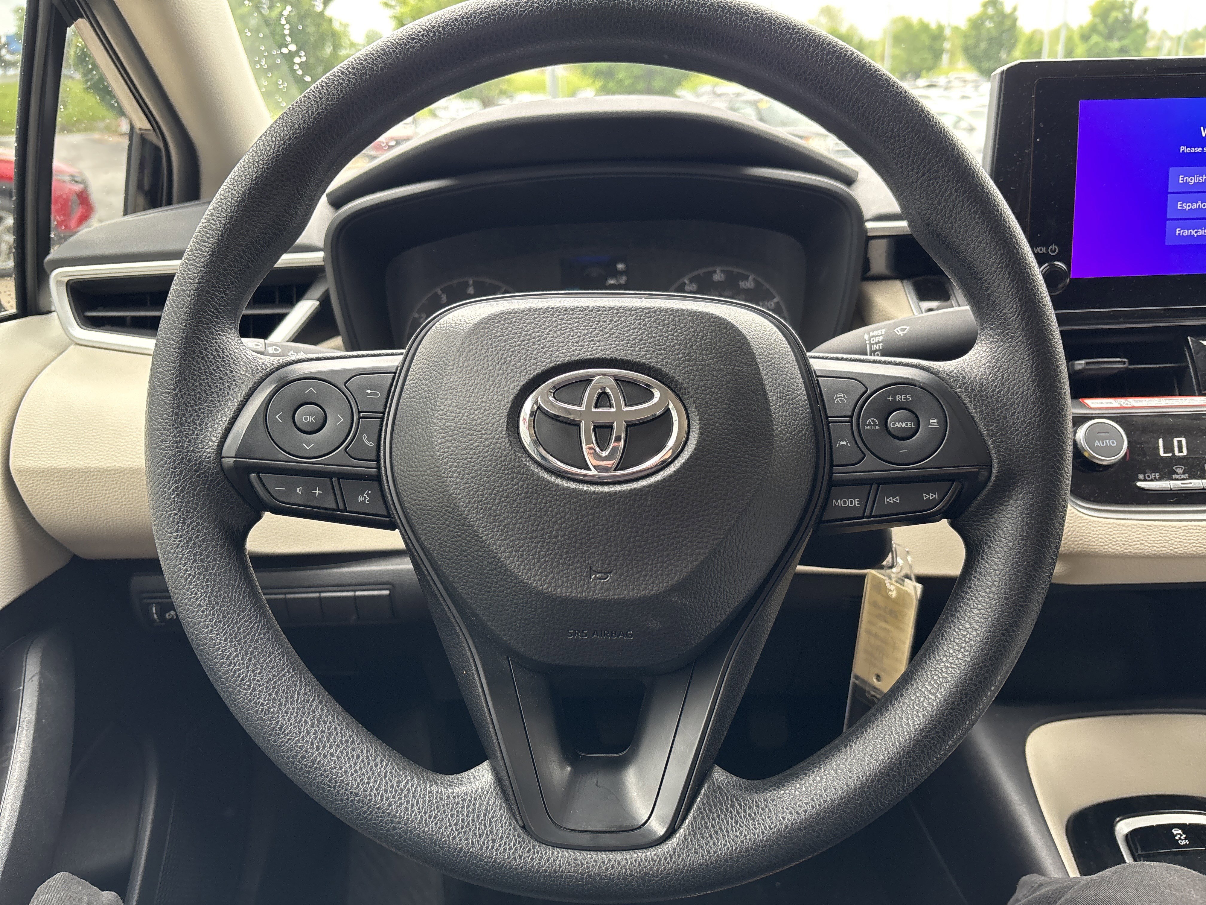 Used 2025 Toyota Corolla LE FWD image 21