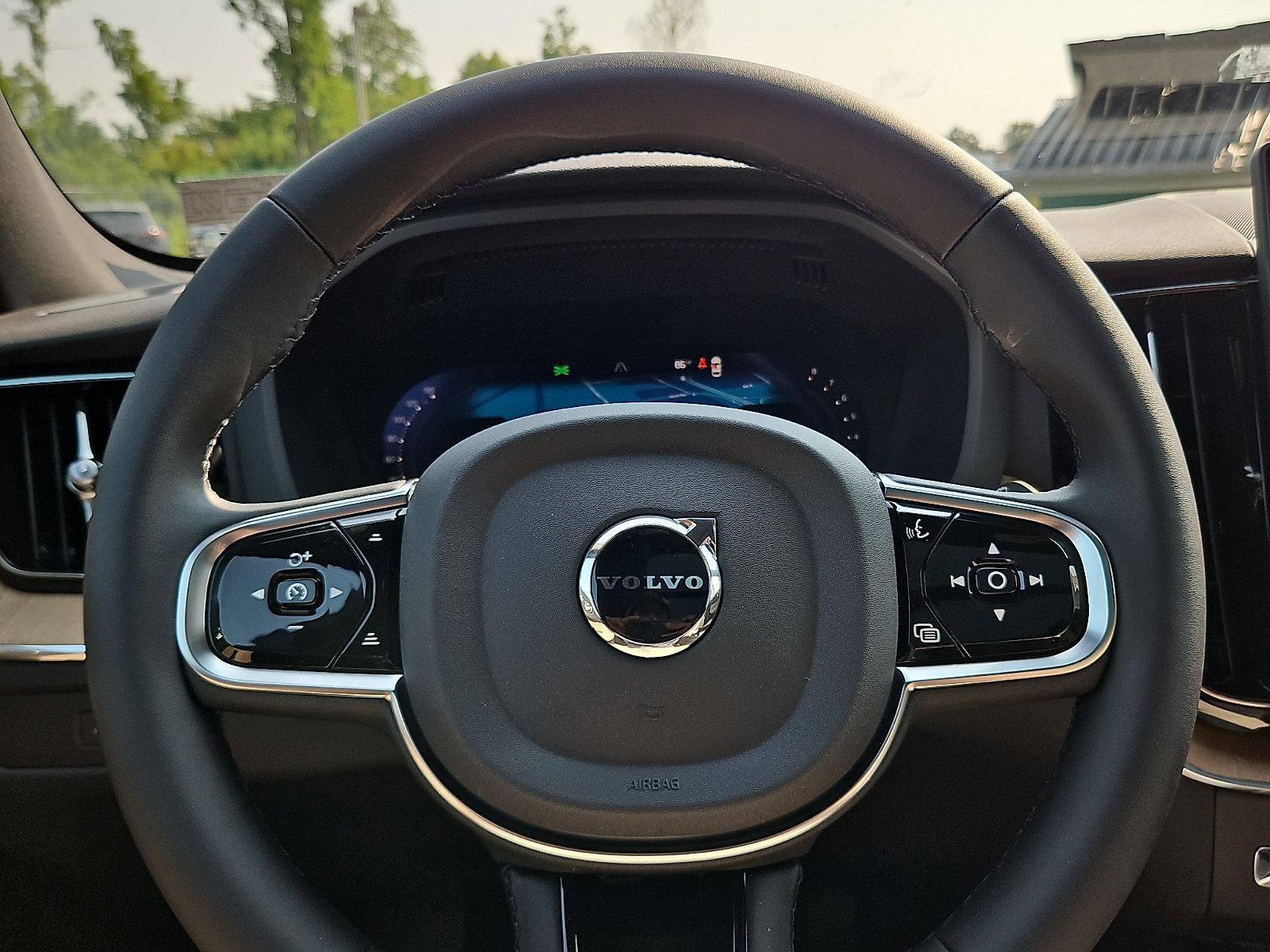 New 2026 Volvo XC60 B5 Plus w/ Climate Package AWD/4WD image 18