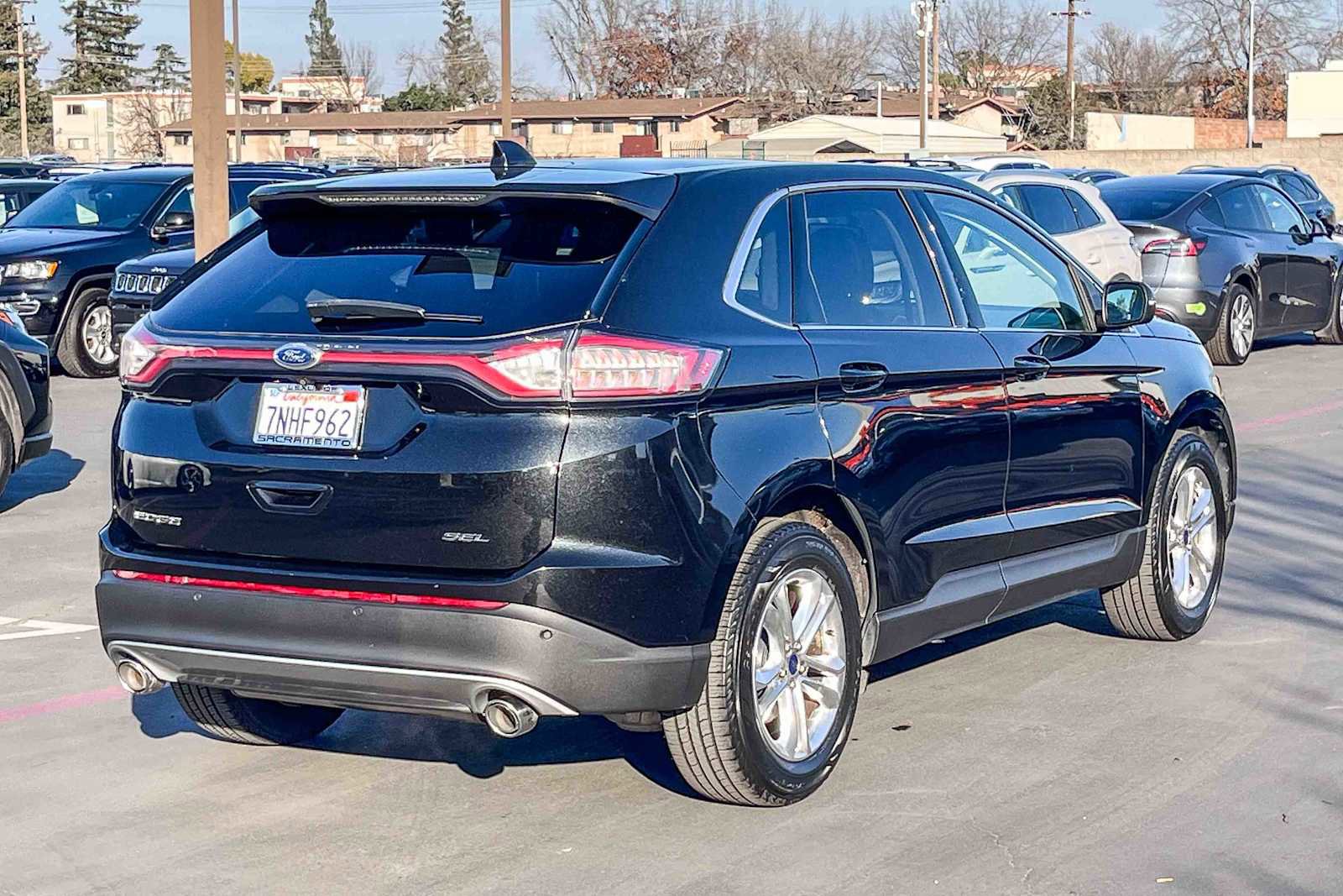 Used 2015 Ford Edge SEL w/ Equipment Group 201A image 4