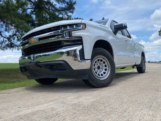 Used 2019 Chevrolet Silverado 1500 LT w/ Remote Start Package AWD/4WD image 3