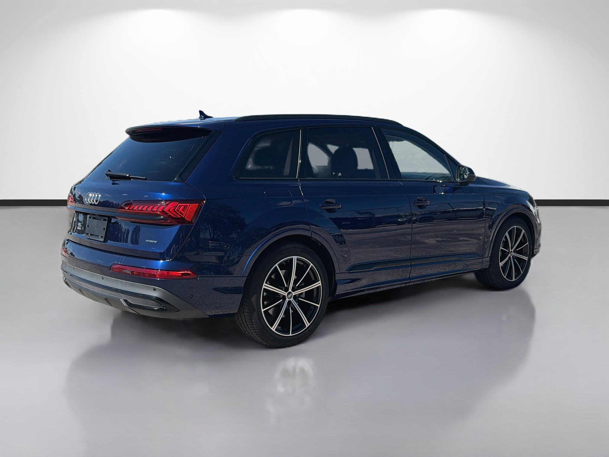Used 2022 Audi Q7 3.0T Prestige AWD/4WD image 3
