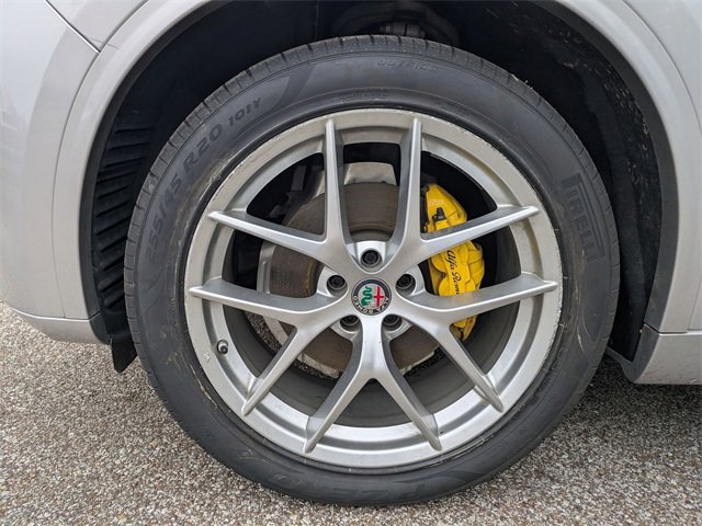 Used 2021 Alfa Romeo Stelvio Ti w/ Premium Package image 10