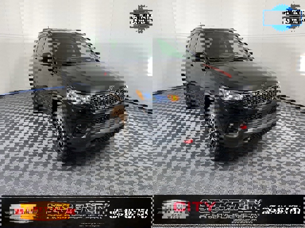 Used 2024 Jeep Compass Trailhawk w/ Trailhawk Convenience Group