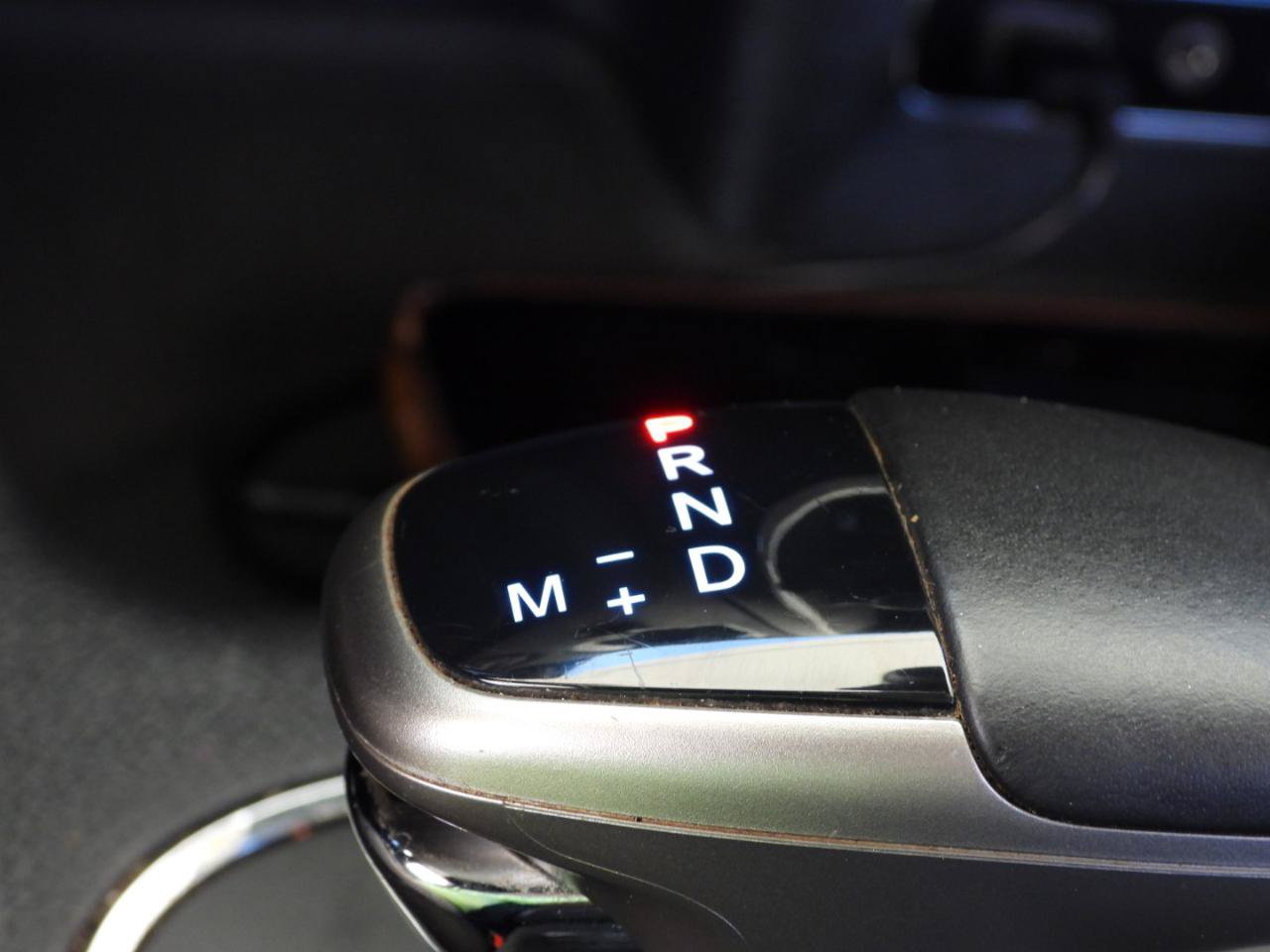 Used 2018 Dodge Durango SXT w/ 3rd Row Seating Group RWD image 74