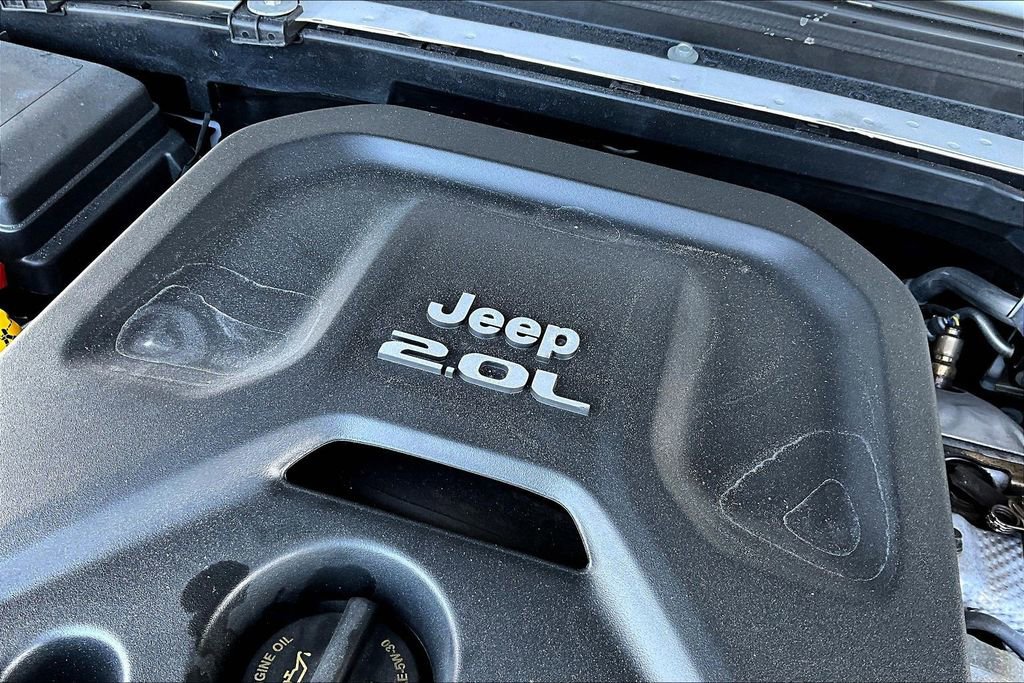 Used 2023 Jeep Wrangler Unlimited w/ Cold Weather Group AWD/4WD image 30