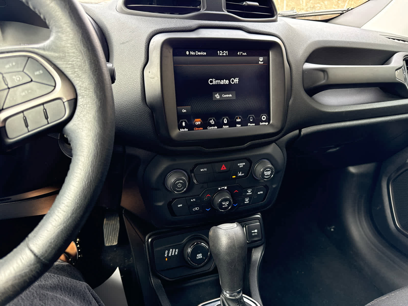 Used 2022 Jeep Renegade Latitude w/ Convenience Group image 14