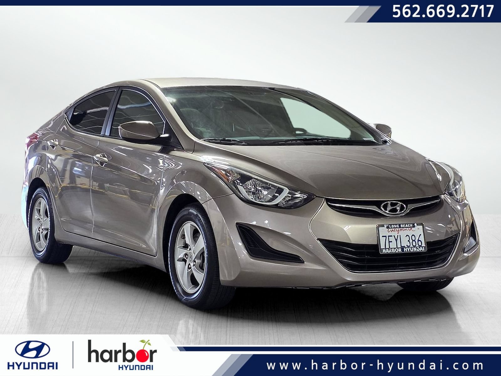 Used 2014 Hyundai Elantra SE FWD image 1