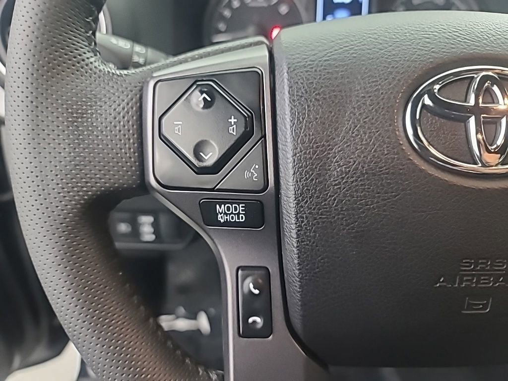Used 2022 Toyota Tacoma TRD Sport image 28