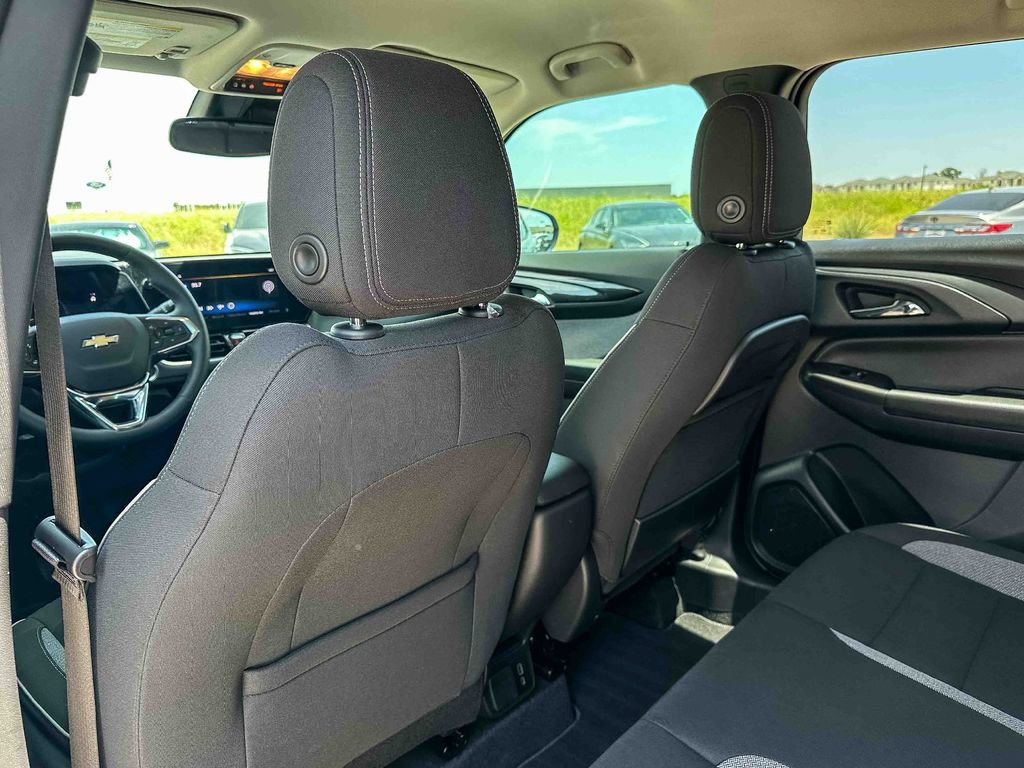 Used 2026 Chevrolet TrailBlazer LT w/ Convenience Package FWD image 17