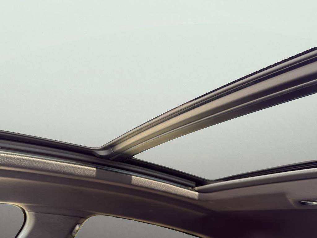 Used 2023 BMW X6 xDrive40i w/ Executive Package AWD/4WD image 18