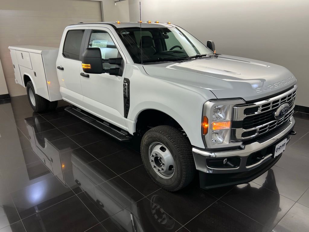 New 2026 Ford F350 XL w/ XL Chrome Package