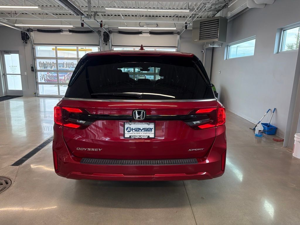 Used 2025 Honda Odyssey Sport-L image 5