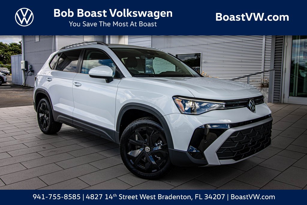 Certified 2025 Volkswagen Taos SE w/ Black Wheel Package image 1
