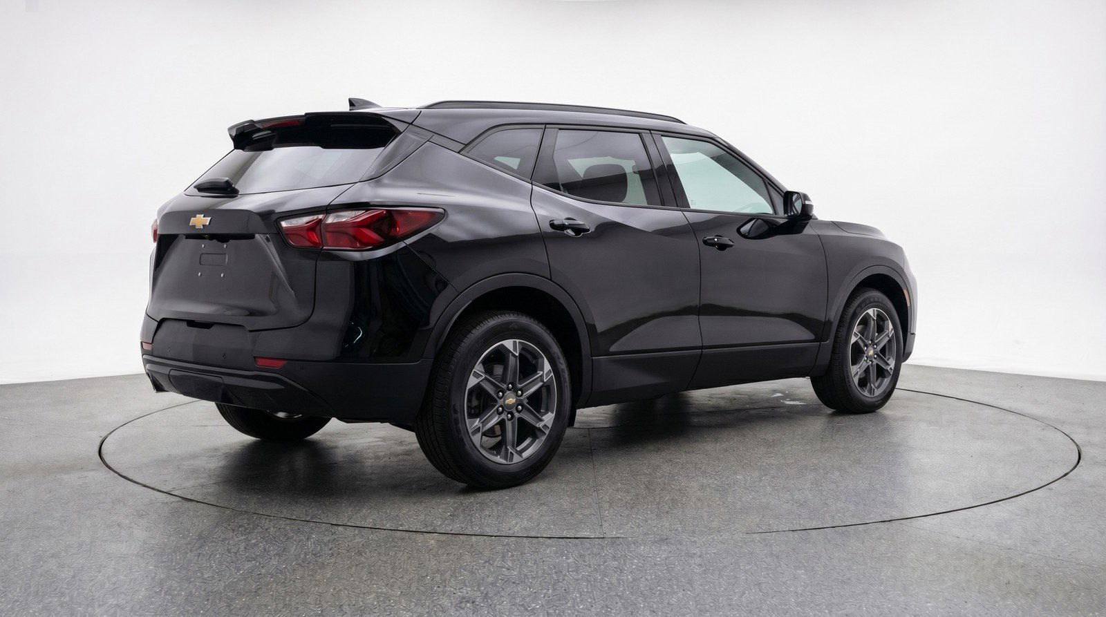 Used 2025 Chevrolet Blazer LT FWD image 9