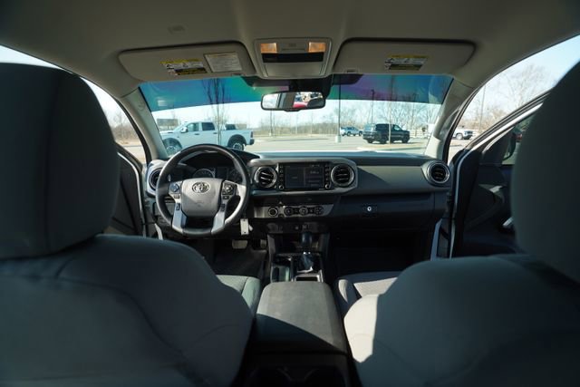 Used 2020 Toyota Tacoma SR5 image 22