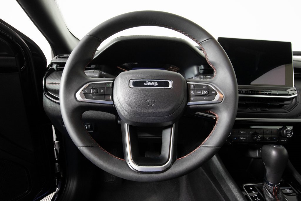 Used 2024 Jeep Compass Trailhawk image 26