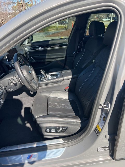 Used 2020 BMW 750i xDrive w/ Executive Package image 12