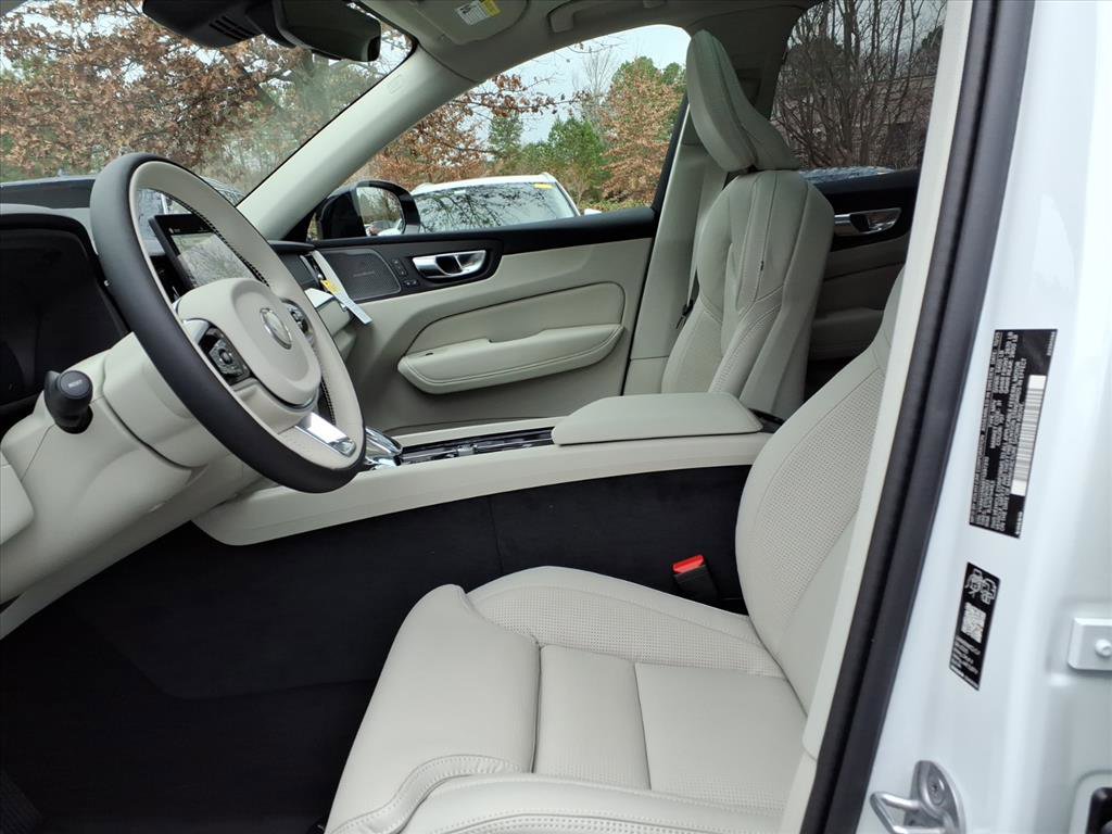 New 2026 Volvo XC60 B5 Ultra w/ Protection Package Premier image 18