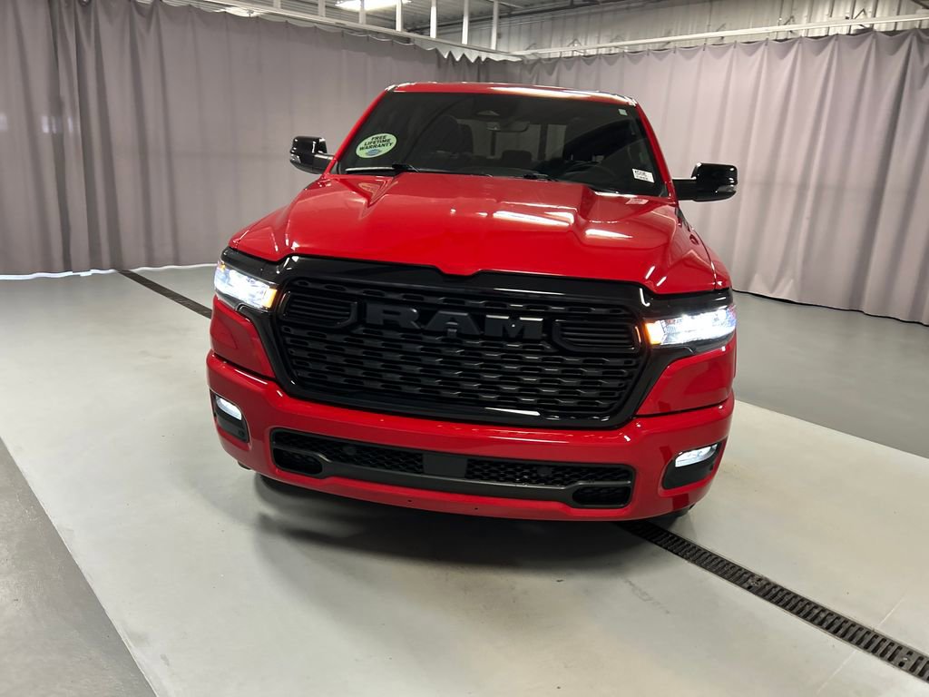 Used 2025 RAM 1500 Big Horn AWD/4WD image 2
