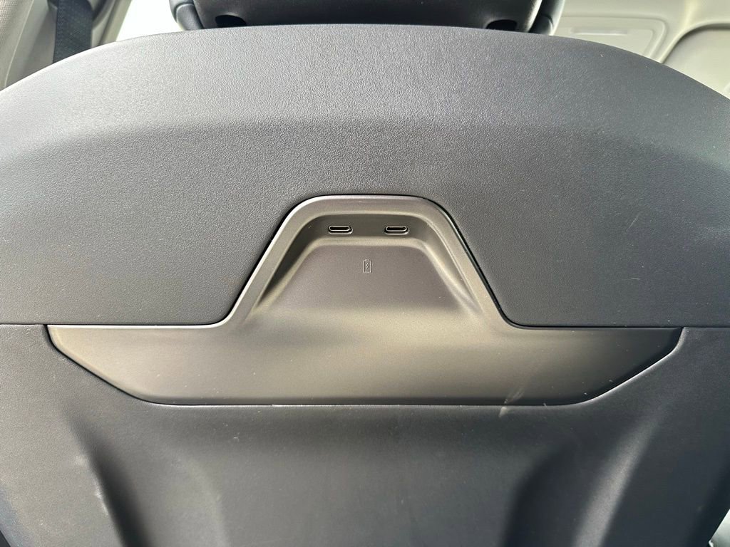 Used 2025 Lincoln Nautilus Reserve image 28