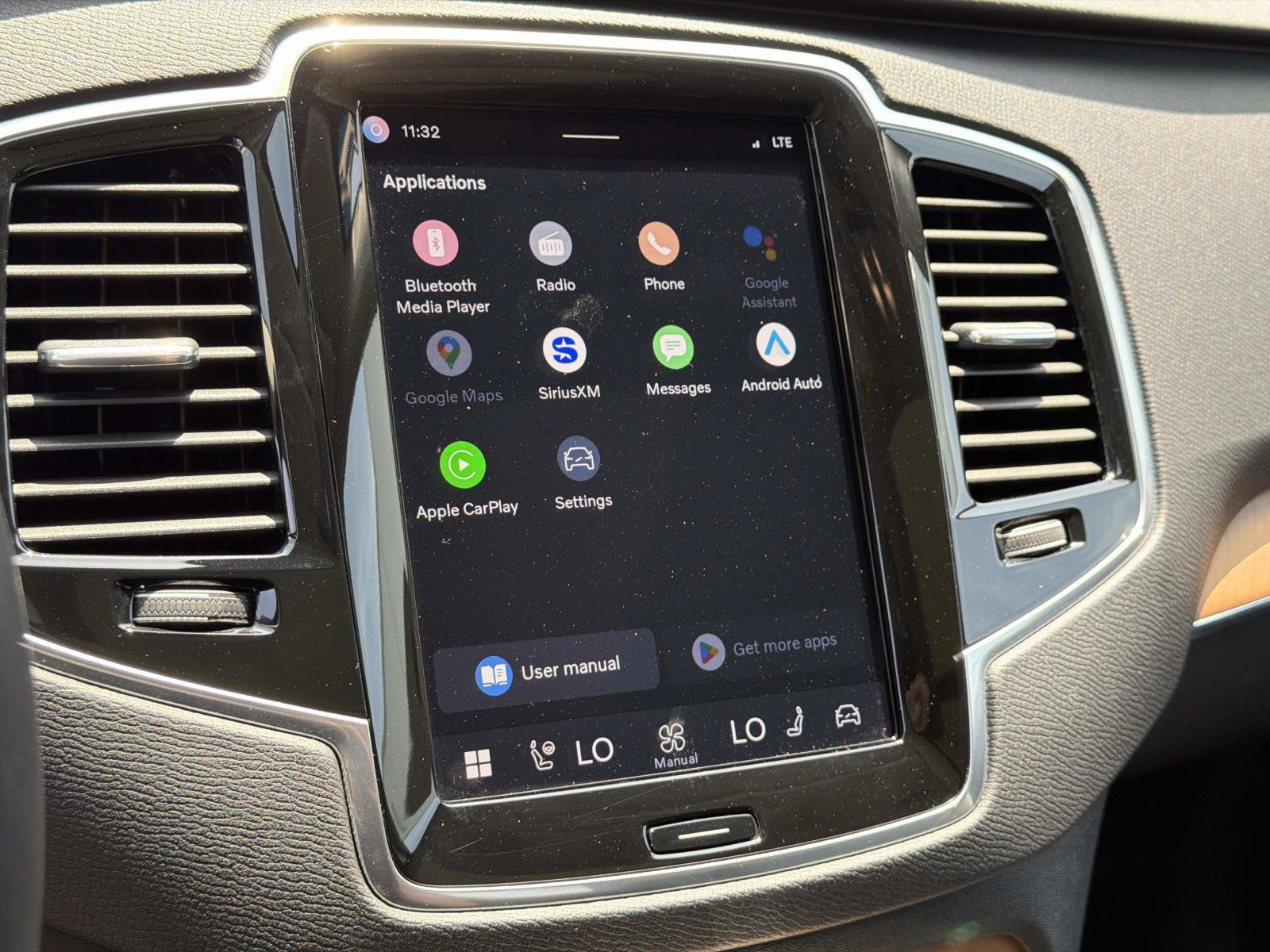 Certified 2024 Volvo XC90 B6 Plus AWD/4WD image 11