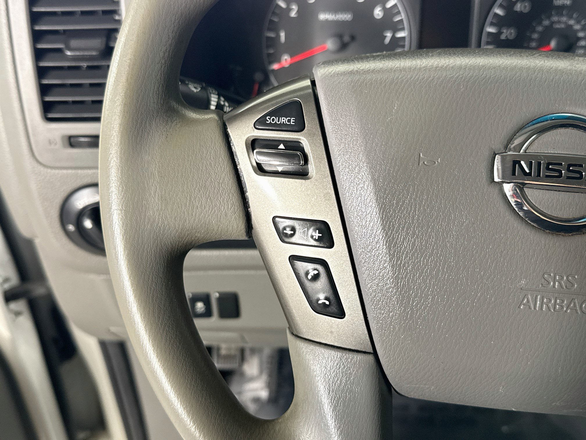 Used 2020 Nissan NV 2500 SV RWD image 14