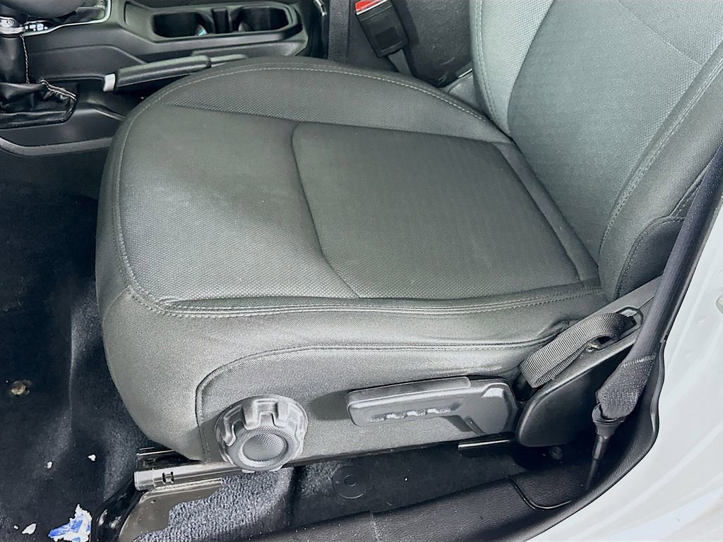 Certified 2022 Jeep Wrangler Unlimited Sahara w/ Cold Weather Group image 30