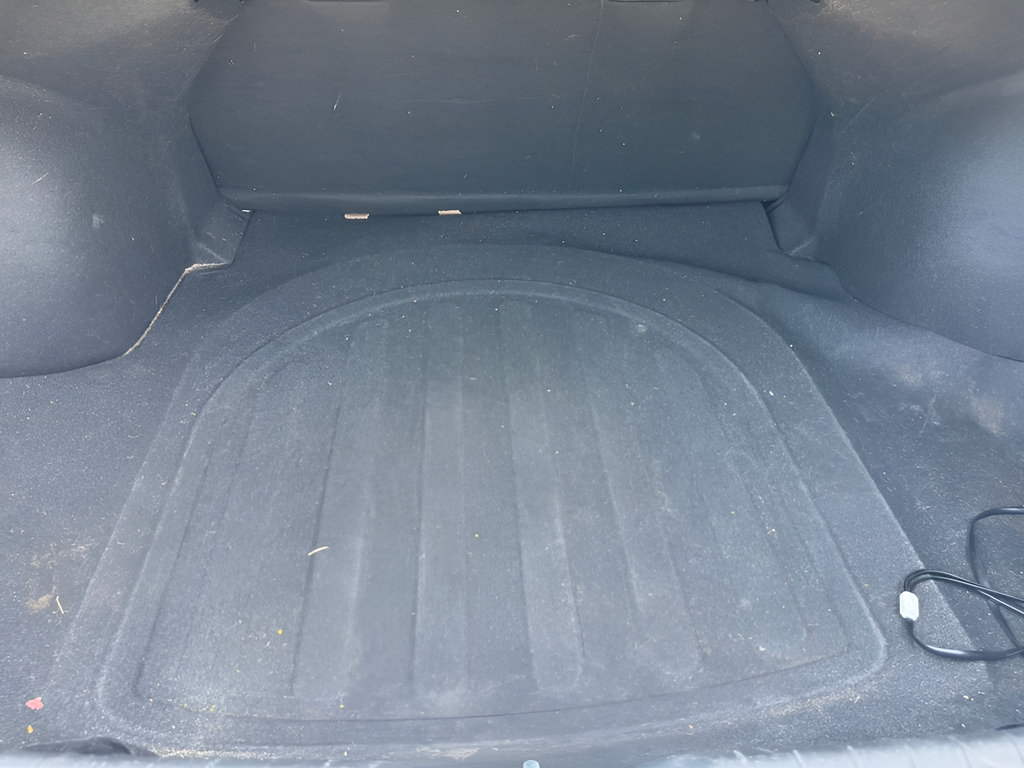 Used 2021 Hyundai Elantra SE FWD image 9