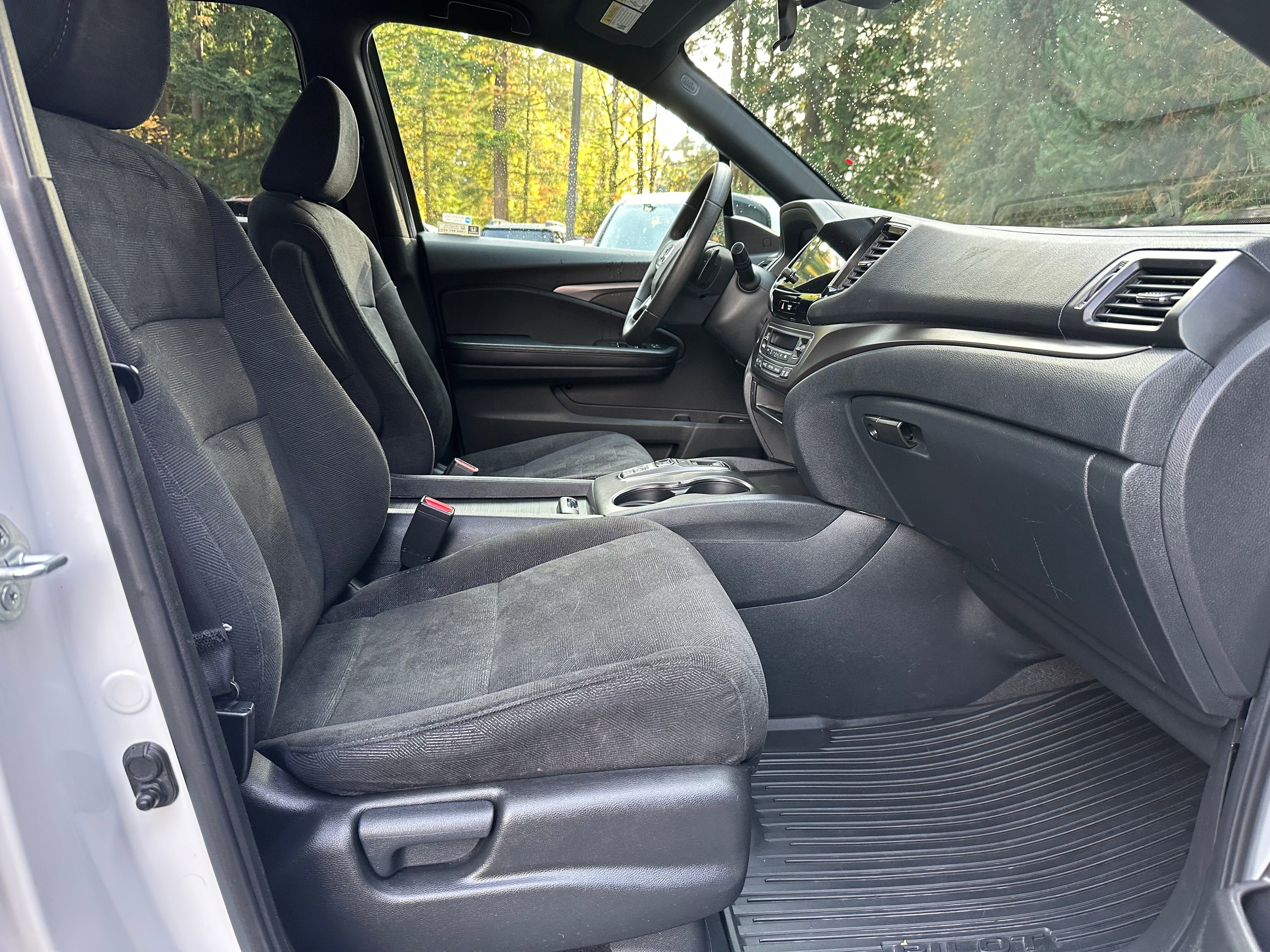 Used 2022 Honda Pilot Sport image 7