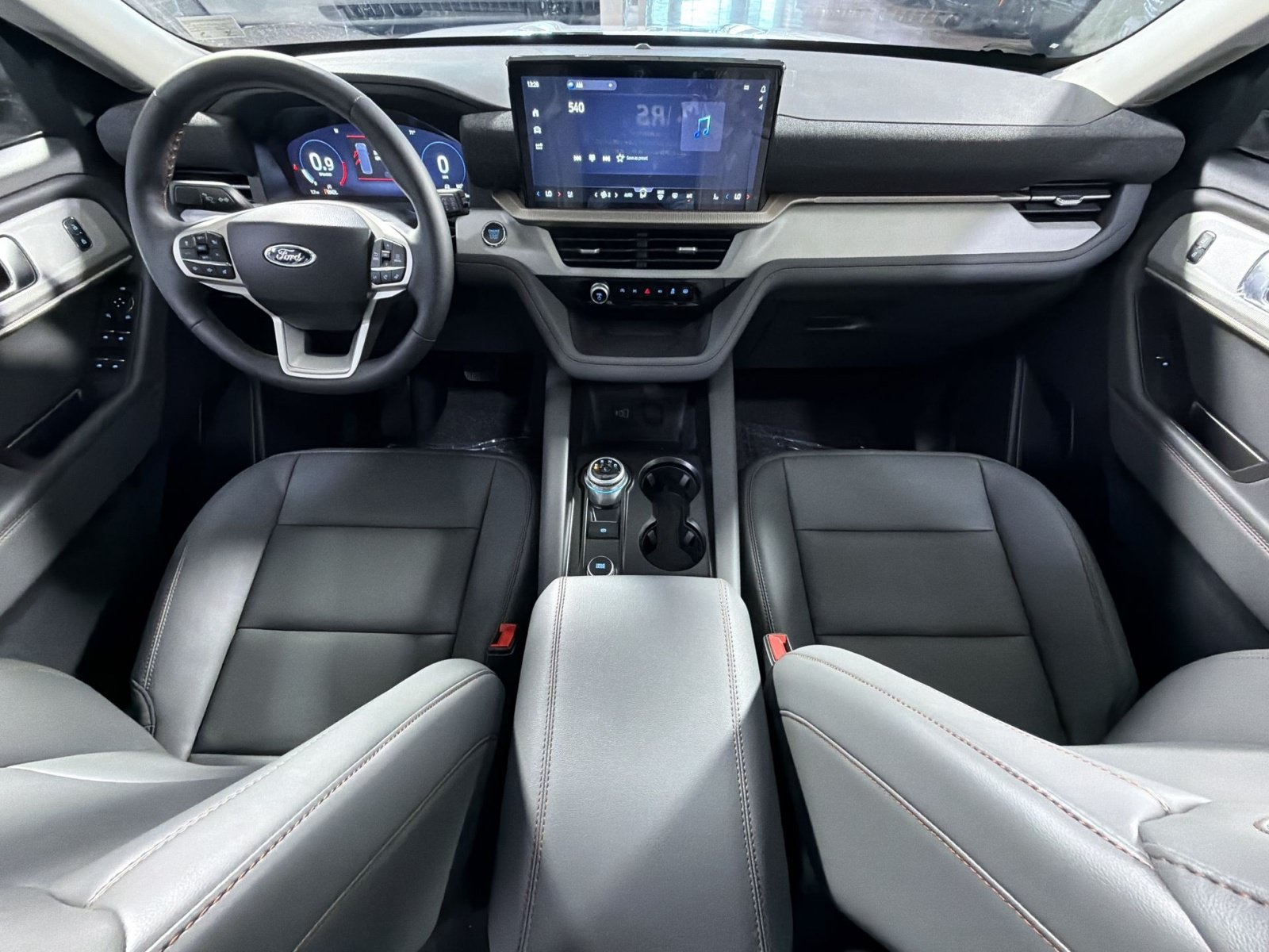 New 2026 Ford Explorer Active w/ Active Comfort Package AWD/4WD image 41