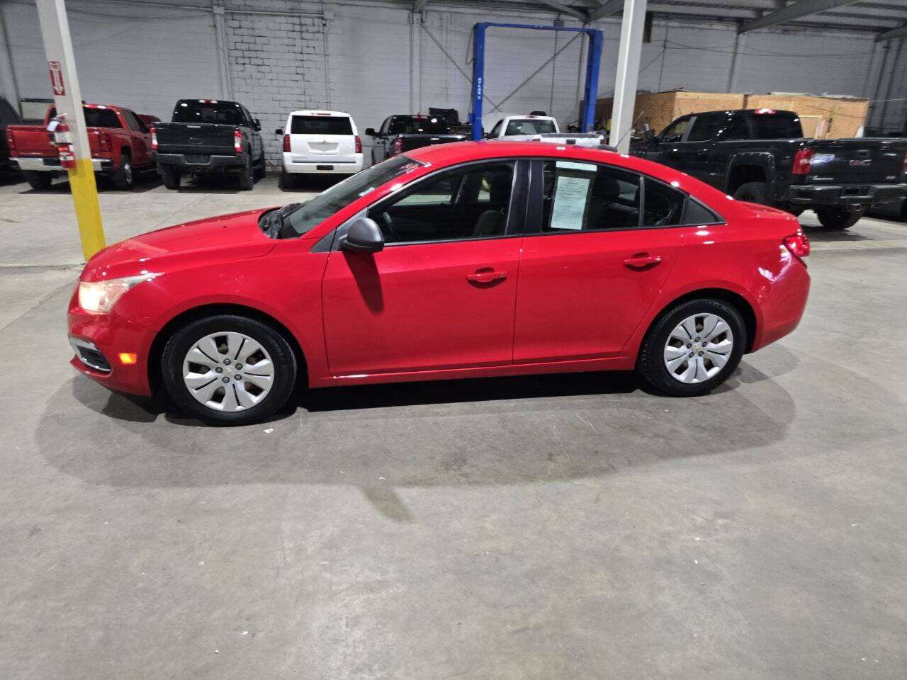 Used 2016 Chevrolet Cruze LS FWD image 4