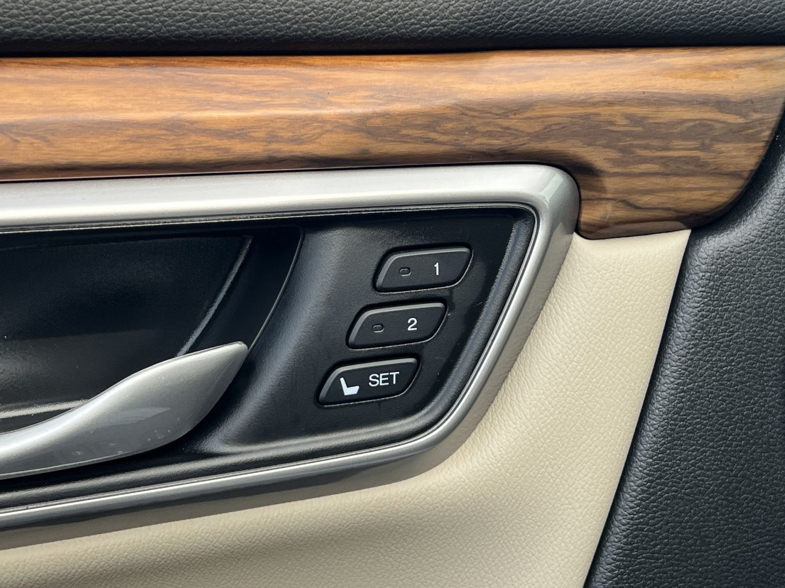 Used 2020 Honda CR-V EX-L image 39