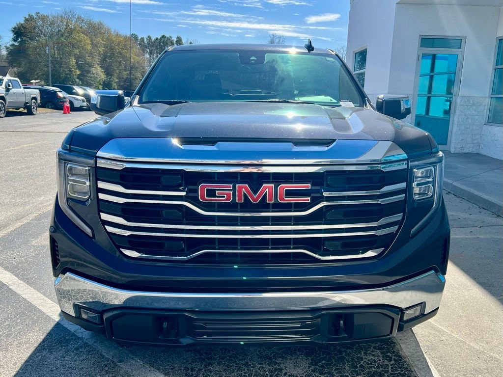 Used 2022 GMC Sierra 1500 SLT AWD/4WD image 7