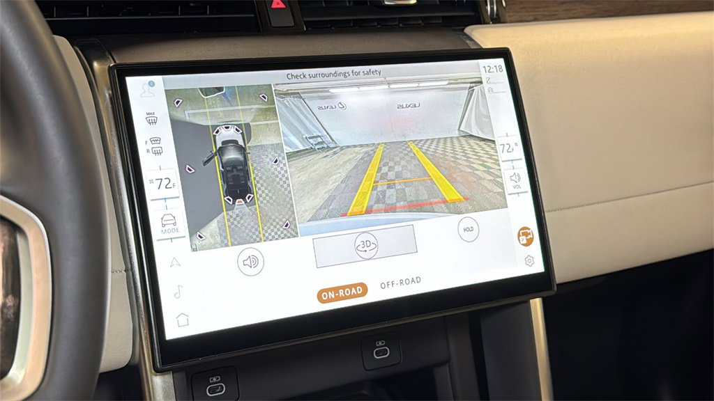 Used 2024 Land Rover Discovery Sport S image 30