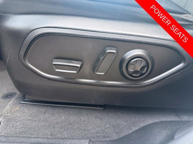 Used 2023 Jeep Grand Cherokee Altitude AWD/4WD image 10