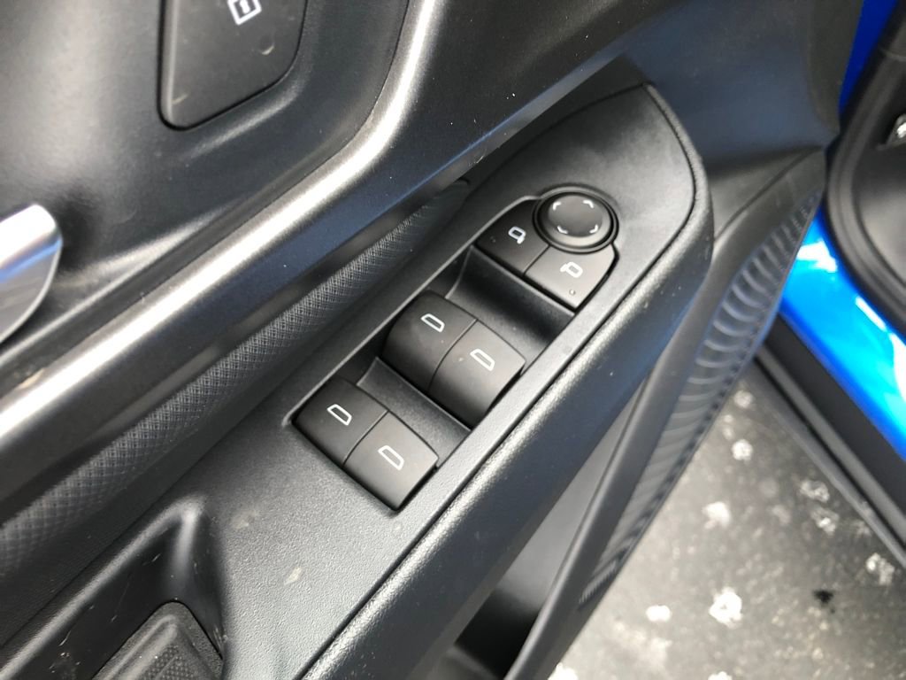 New 2026 Chevrolet Equinox EV LT image 11