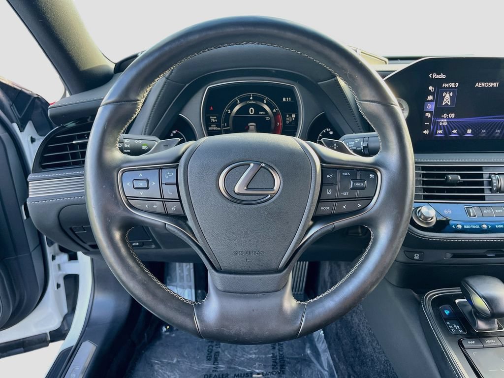 Used 2022 Lexus LS 500 w/ Accessory Package (Z2) RWD image 11