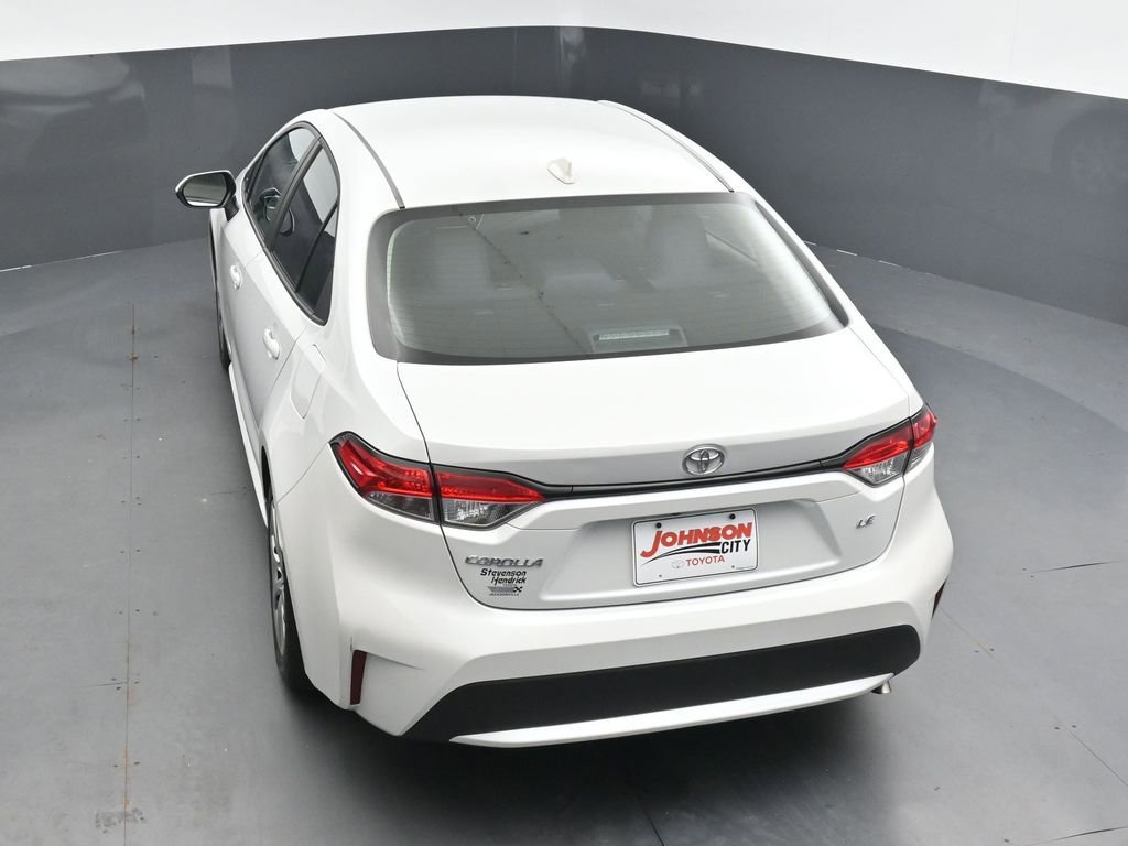 Used 2022 Toyota Corolla LE FWD image 15