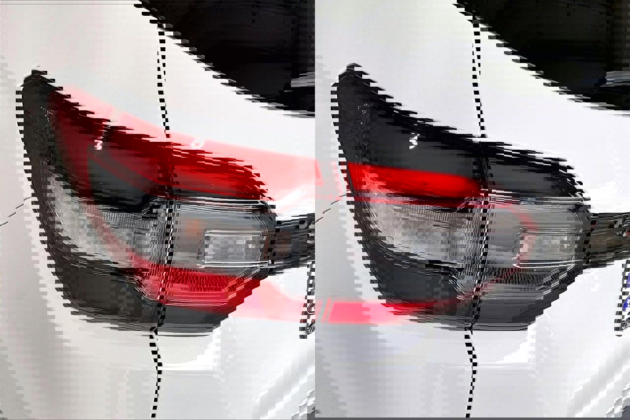 Used 2024 Honda Pilot Touring image 29