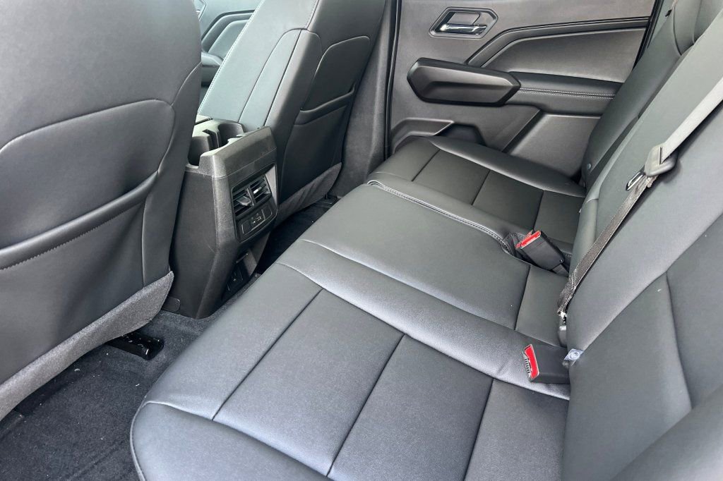 New 2026 GMC Canyon Elevation w/ Convenience Package image 9