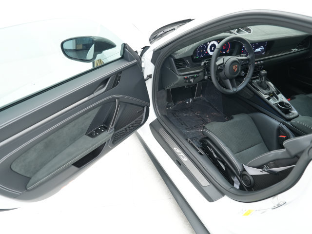 Certified 2026 Porsche 911 GT3 RWD image 9