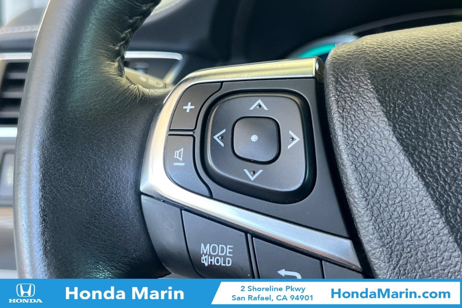 Used 2015 Toyota Camry XLE w/ Moonroof Package FWD image 29