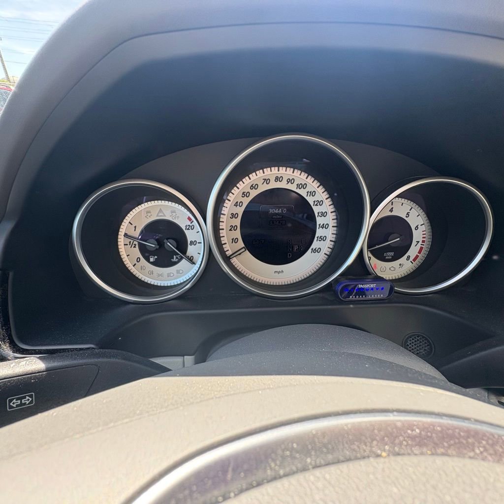 Used 2016 Mercedes-Benz E 400 4MATIC Sedan image 12
