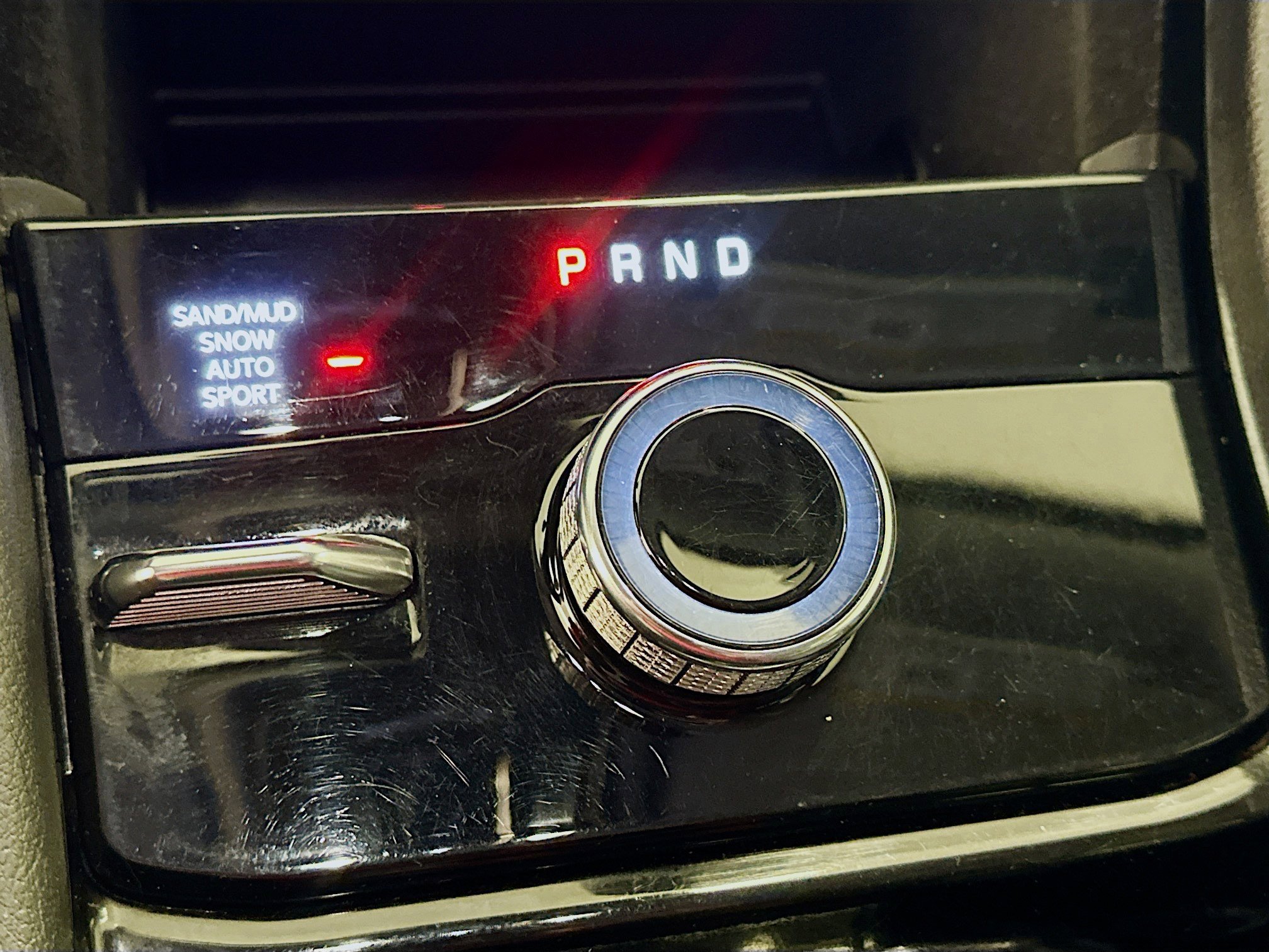 Used 2023 Jeep Grand Cherokee L Limited w/ Black Appearance Package image 25