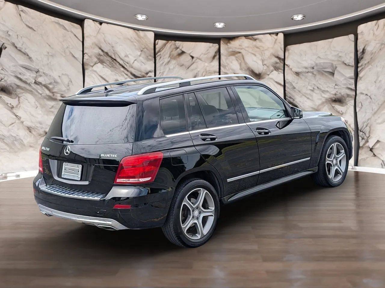 Used 2014 Mercedes-Benz GLK 250 BlueTEC 4MATIC image 13