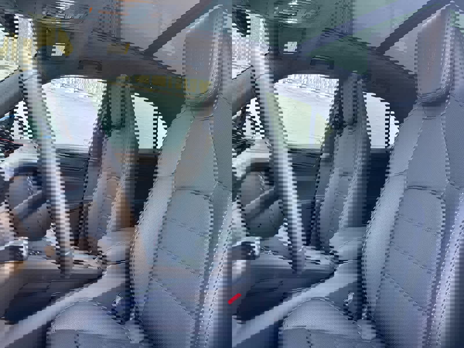 New 2026 Porsche Macan Turbo Electric image 5