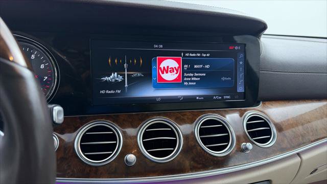 Used 2017 Mercedes-Benz E 300 image 21