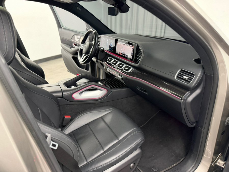 Used 2022 Mercedes-Benz GLS 450 4MATIC image 38