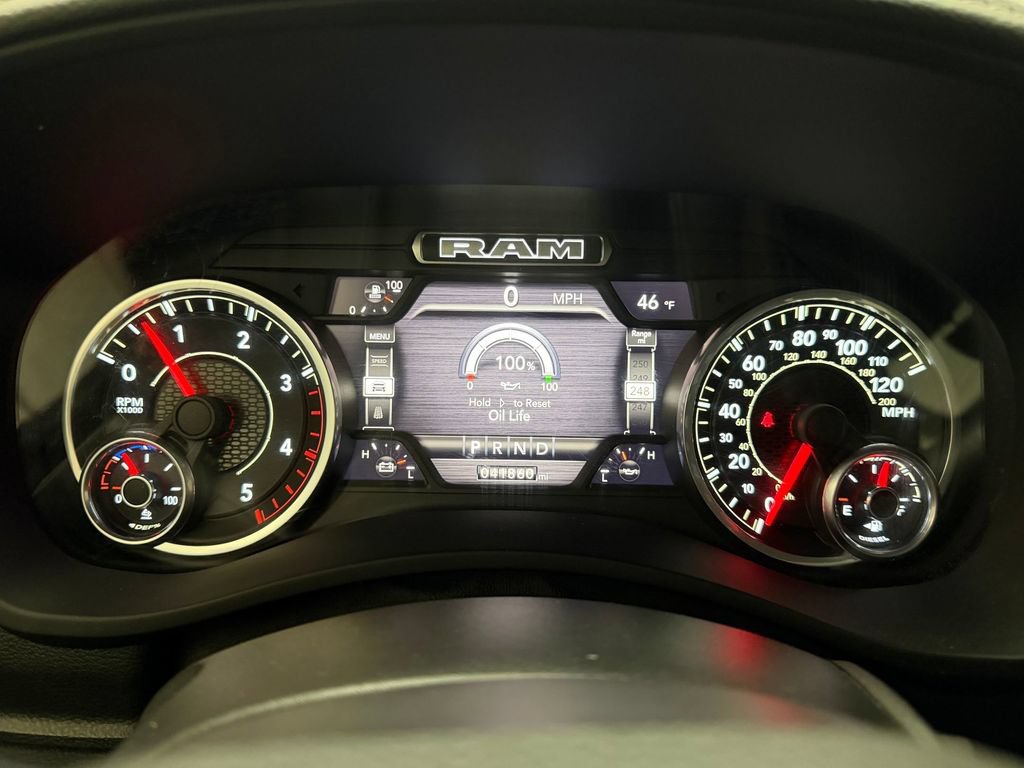 Used 2022 RAM 3500 Laramie AWD/4WD image 16